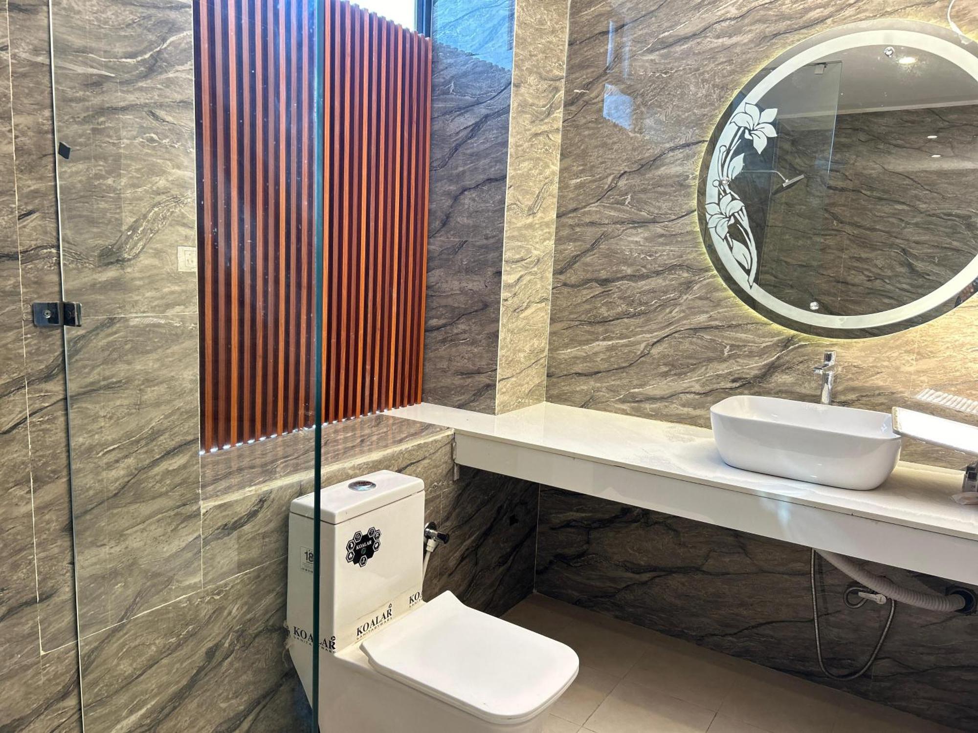 Hotels7Apple Mahoba Ngoại thất bức ảnh