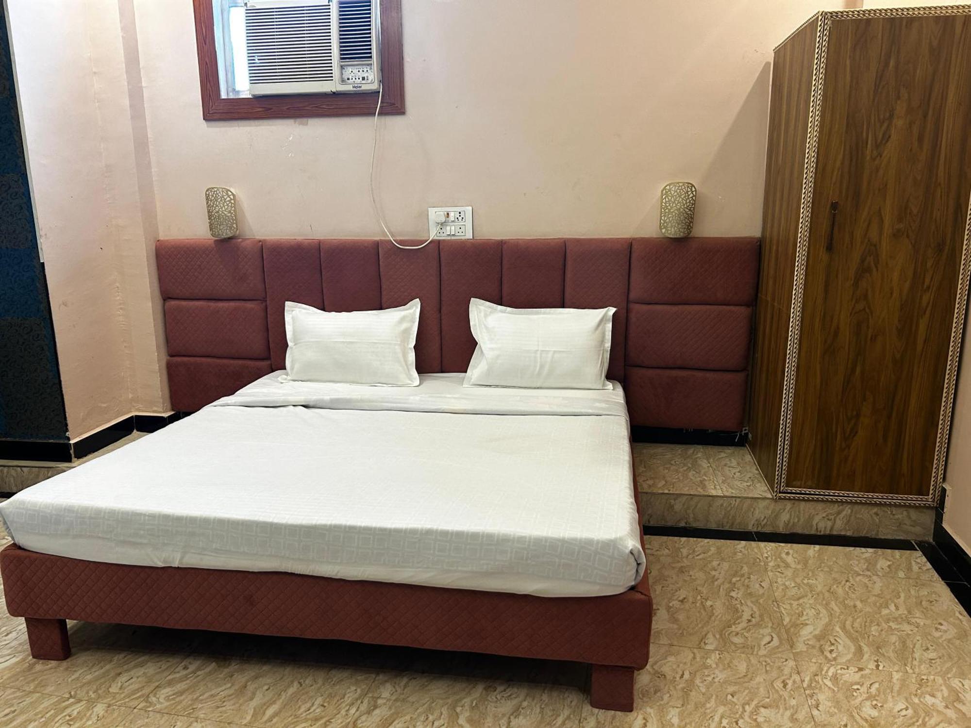 Hotels7Apple Mahoba Ngoại thất bức ảnh